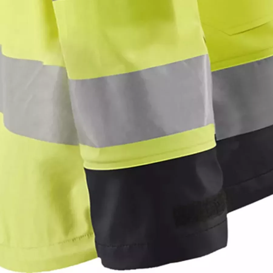 **Adjustable Velcro Cuffs** ensure a secure, customizable fit that helps keep out rain and wind.
