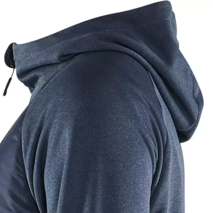 **Feste Kapuze** bietet zuverlässigen Schutz, die in Position bleibt, wenn sich das Wetter ändert.