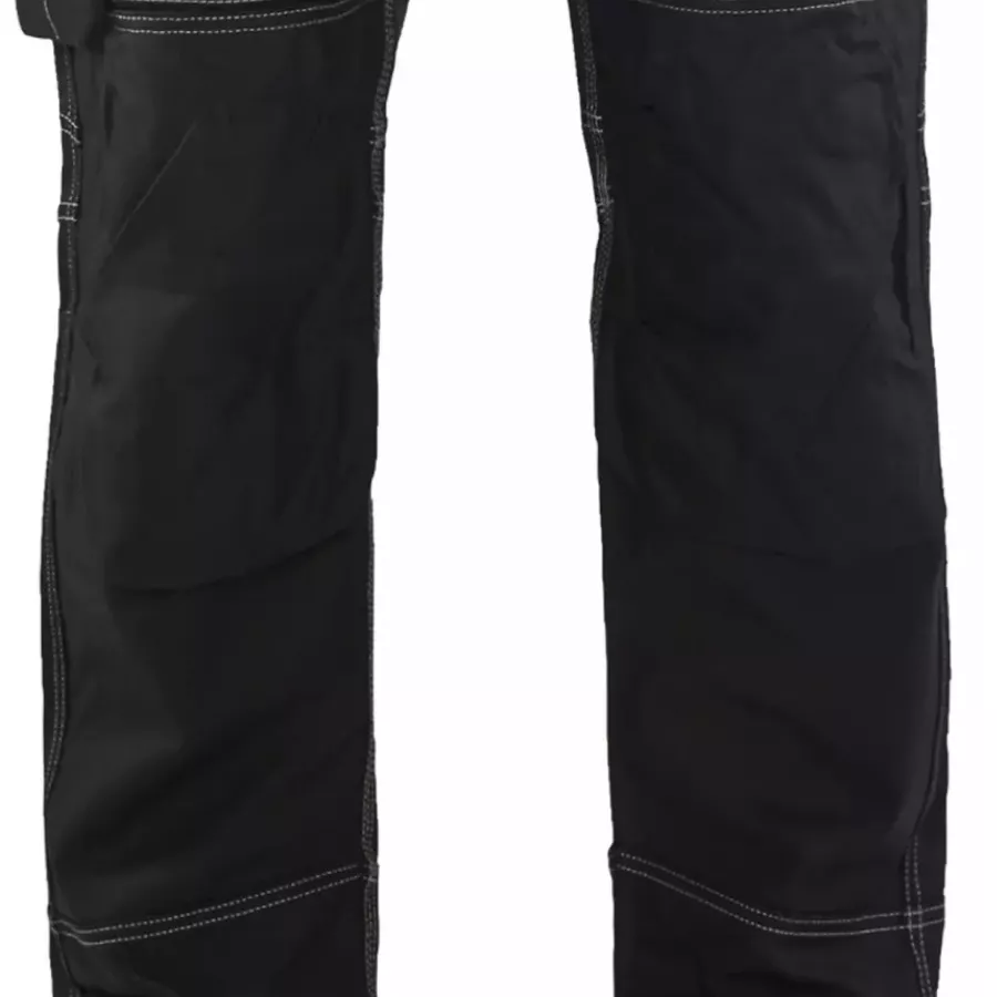 **CORDURA®-Reinforced Knee Pad Pockets** give you dependable comfort and durability when working on your knees.