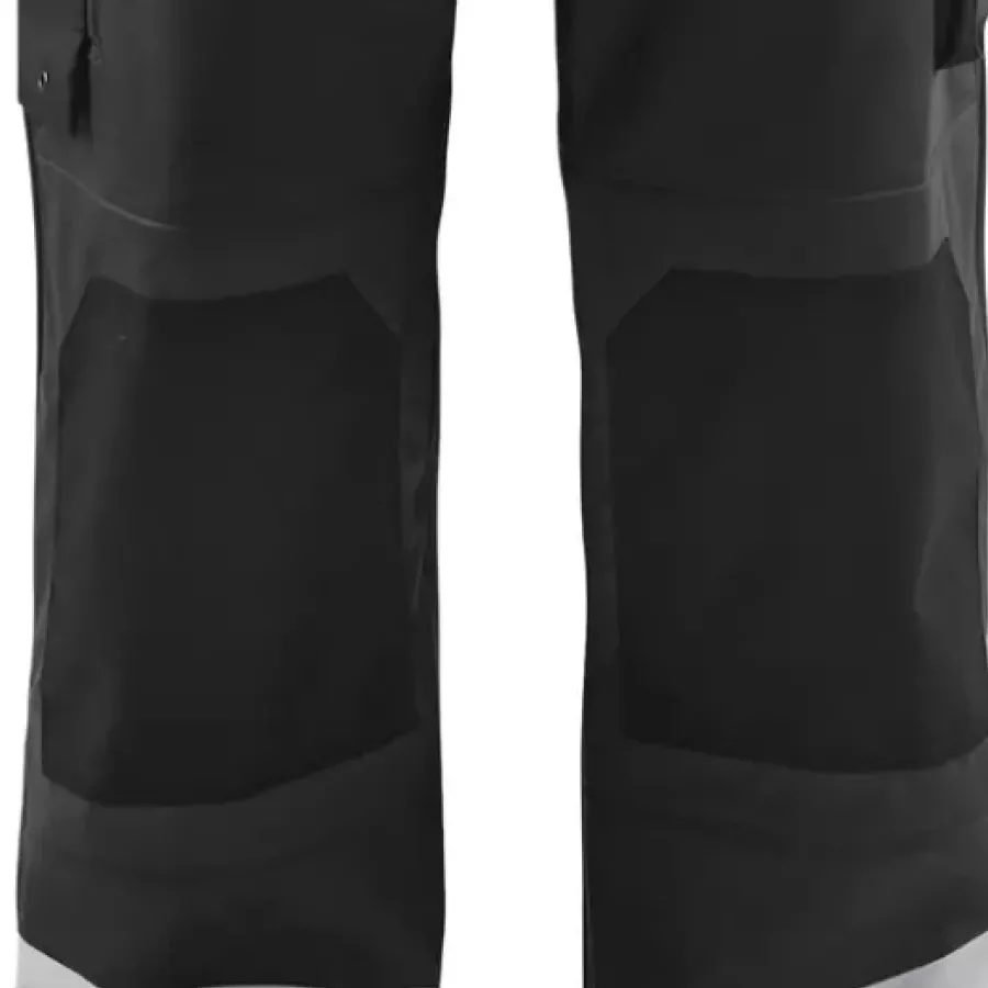 **Reinforced Knees** add durable support that lets you move and kneel with confidence.