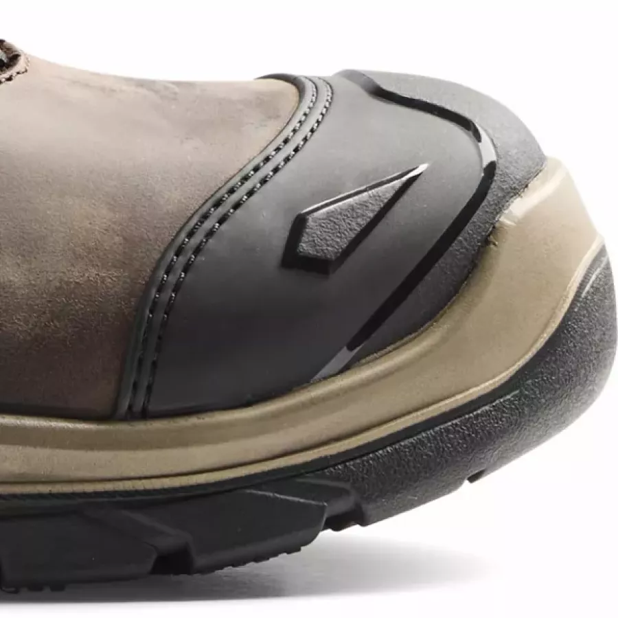 **Composite Toe Cap** provides dependable protection while keeping the boots pleasantly lightweight.