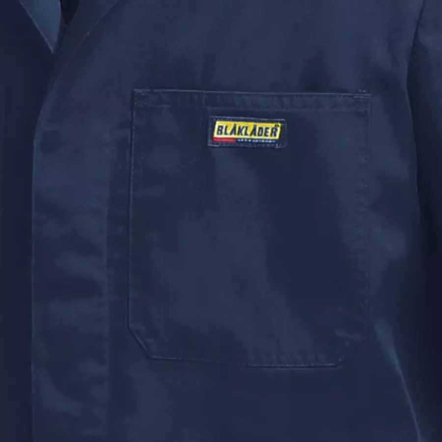 **Front Pockets** keep essential tools and notes conveniently within reach.