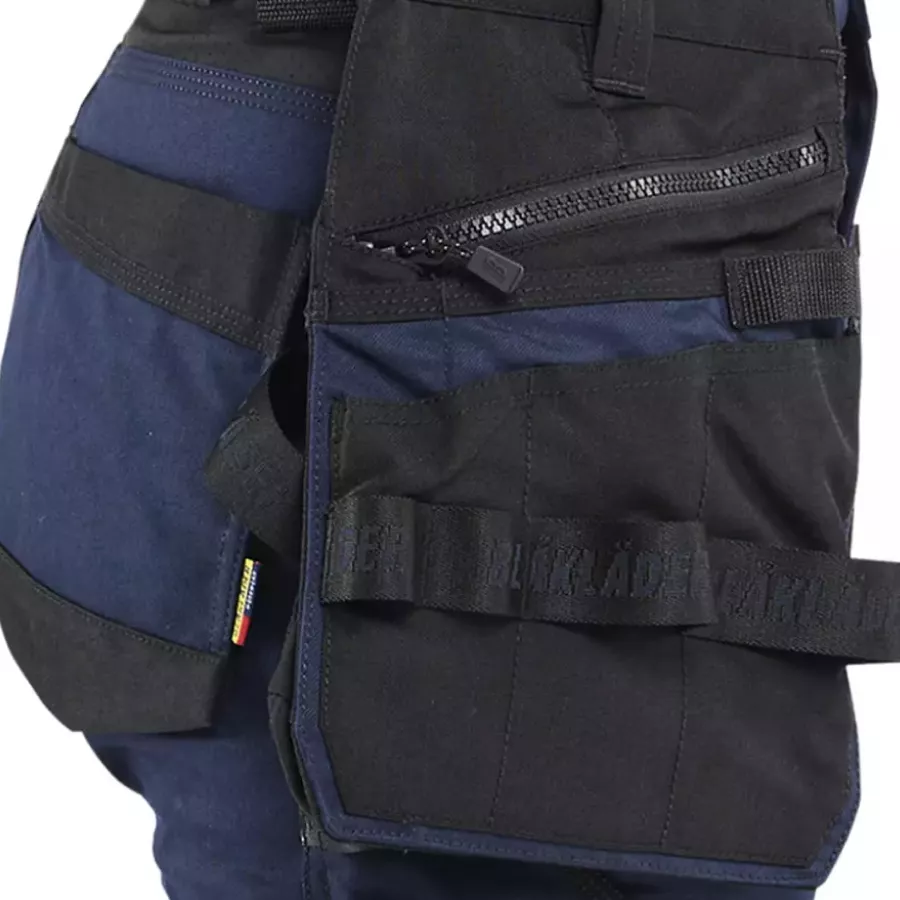 **Detachable Holster Pocket** lets you keep essential tools within reach and lighten your load whenever you want.