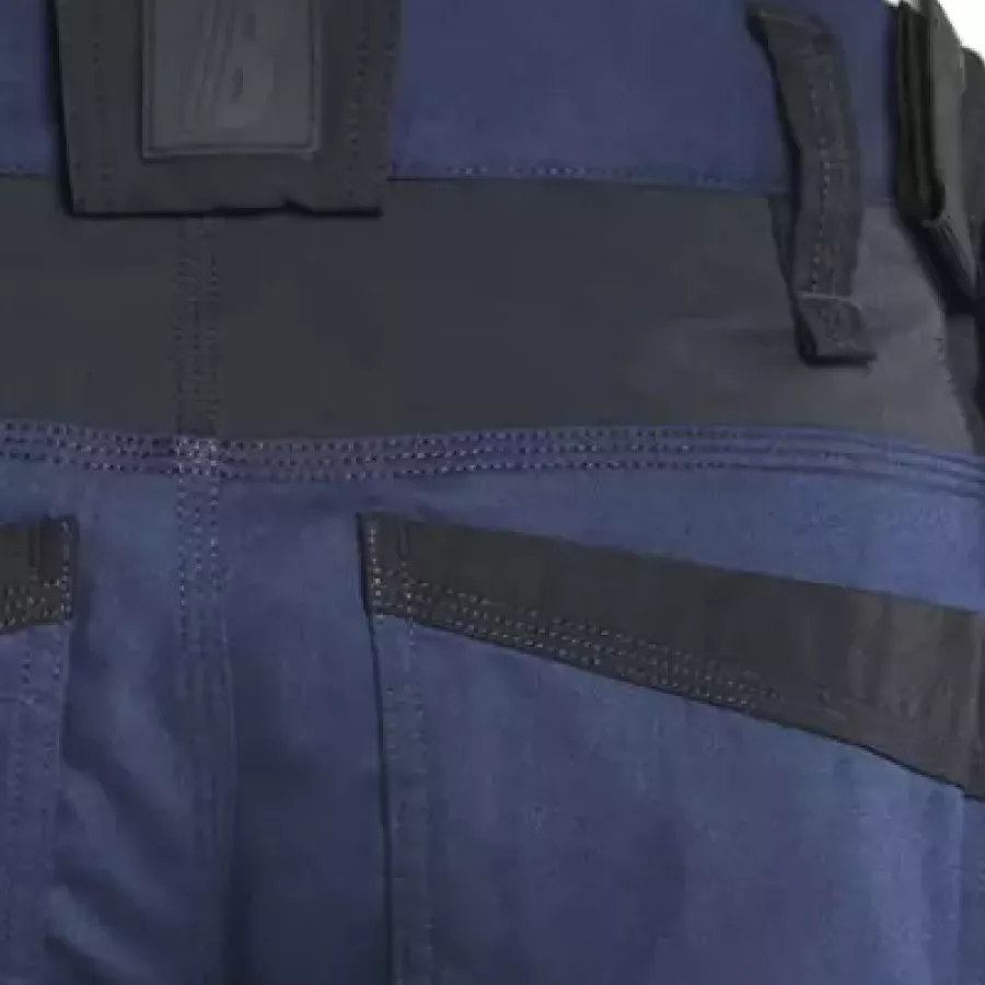 **Stretch Sections** allow effortless mobility that keeps you working freely in every position.