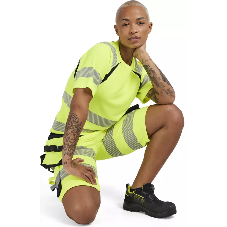 Blåkläder 702016483399, Women's High-Vis Work Shorts, 4-Way Stretch, Hi-Vis Yellow/Black, image 6, gallery thumbnail