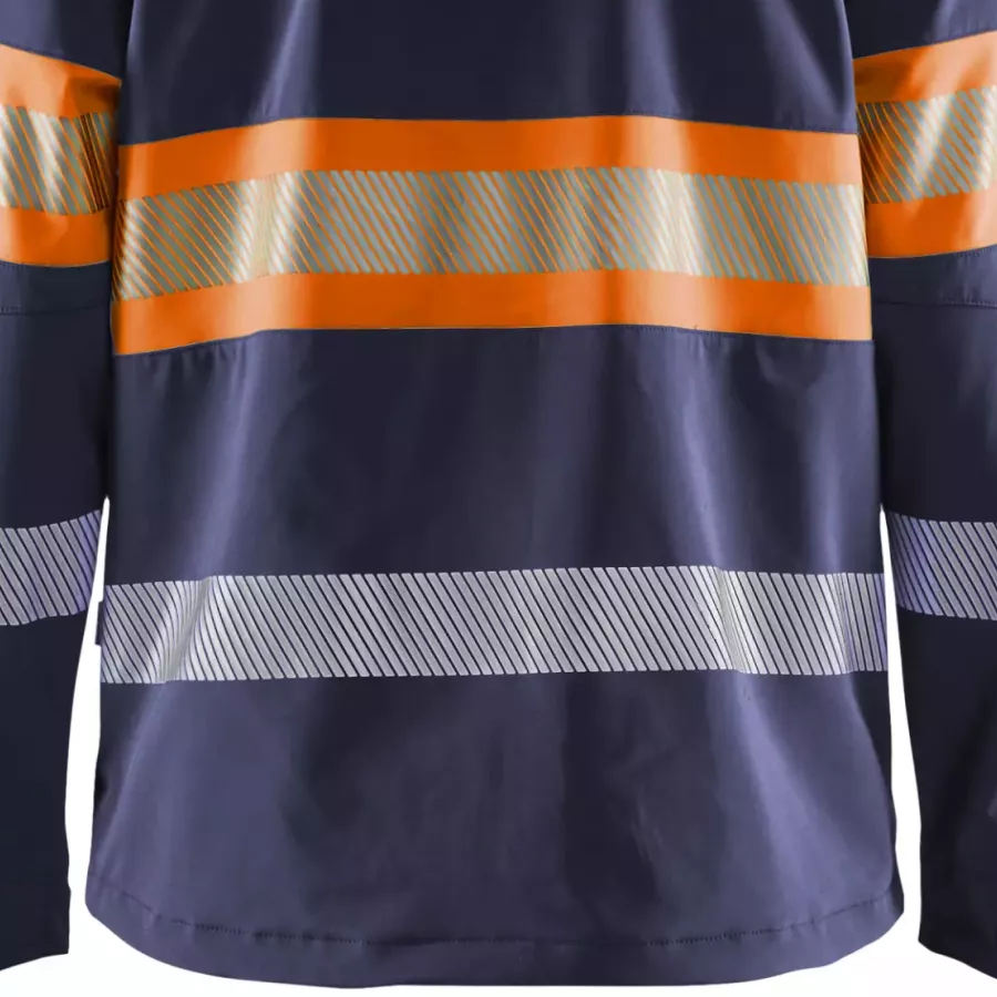 **Extended Back** adds extra coverage that keeps you comfortably protected as you move.