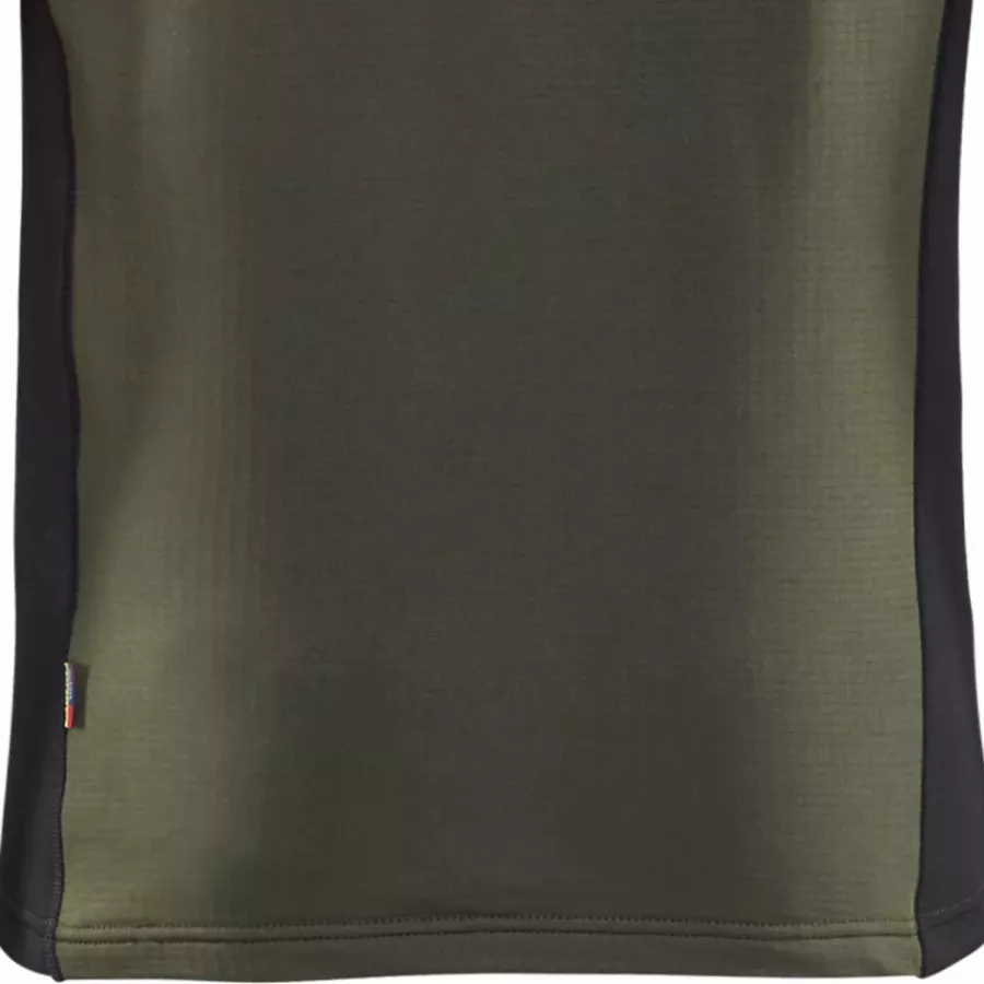 **Moisture Wicking** draws sweat away to keep you dry and comfortable during active work.