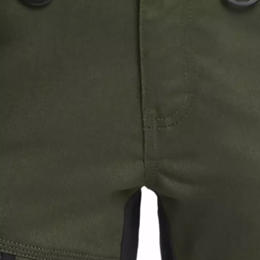 **Stretch Fabric** follows your every motion for easy, unrestricted mobility.