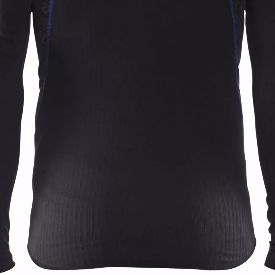 **Extended Back** provides extra coverage that stays in place during movement.