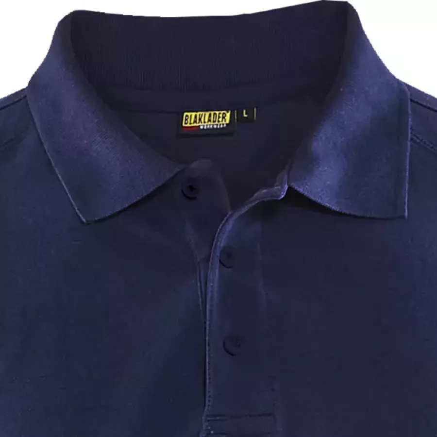 **Oxford Collar** gives your polo a smart, comfortable shape that holds up all day.