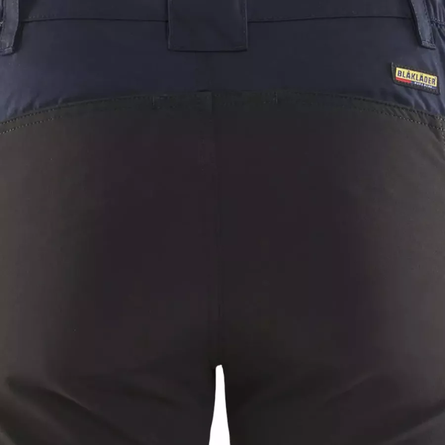 **Stretch Elements** give you flexible freedom so you can bend, reach, and move with ease.