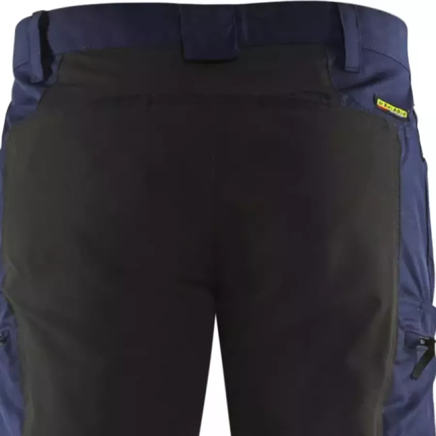 **Stretch Inserts Seat** give you unrestricted movement and lasting comfort through every task.