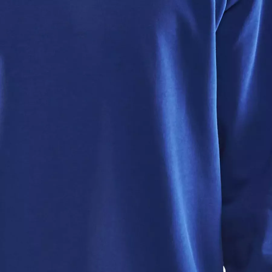 **Long Sleeves** offer full coverage and freedom of movement for everyday wear.