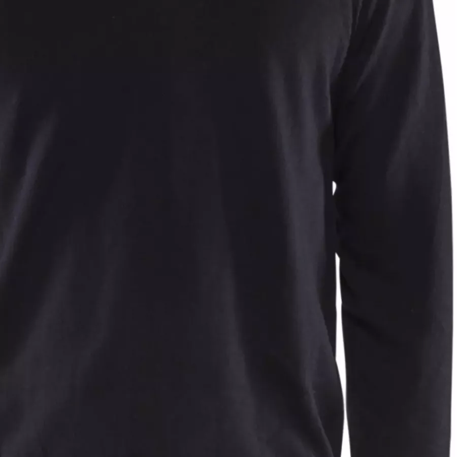 **Lange Ärmel** bieten vollständige Abdeckung für Wärme und Bewegungsfreiheit.