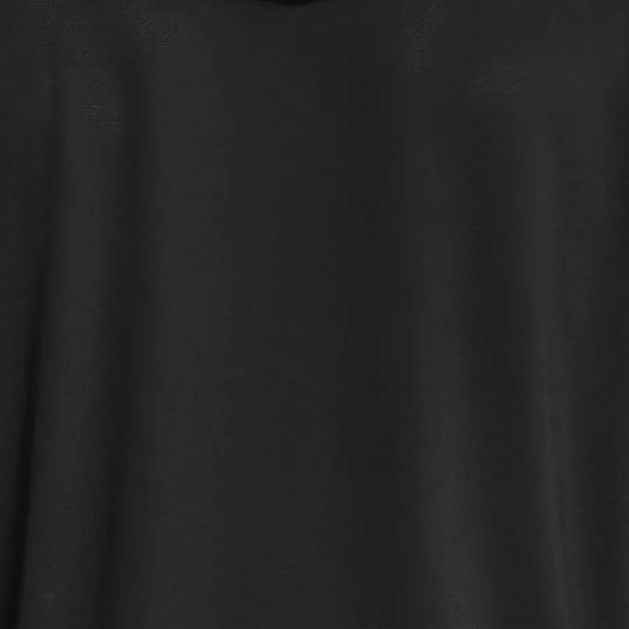 **Stretchy Material** moves smoothly with your body for unrestricted comfort in every task.