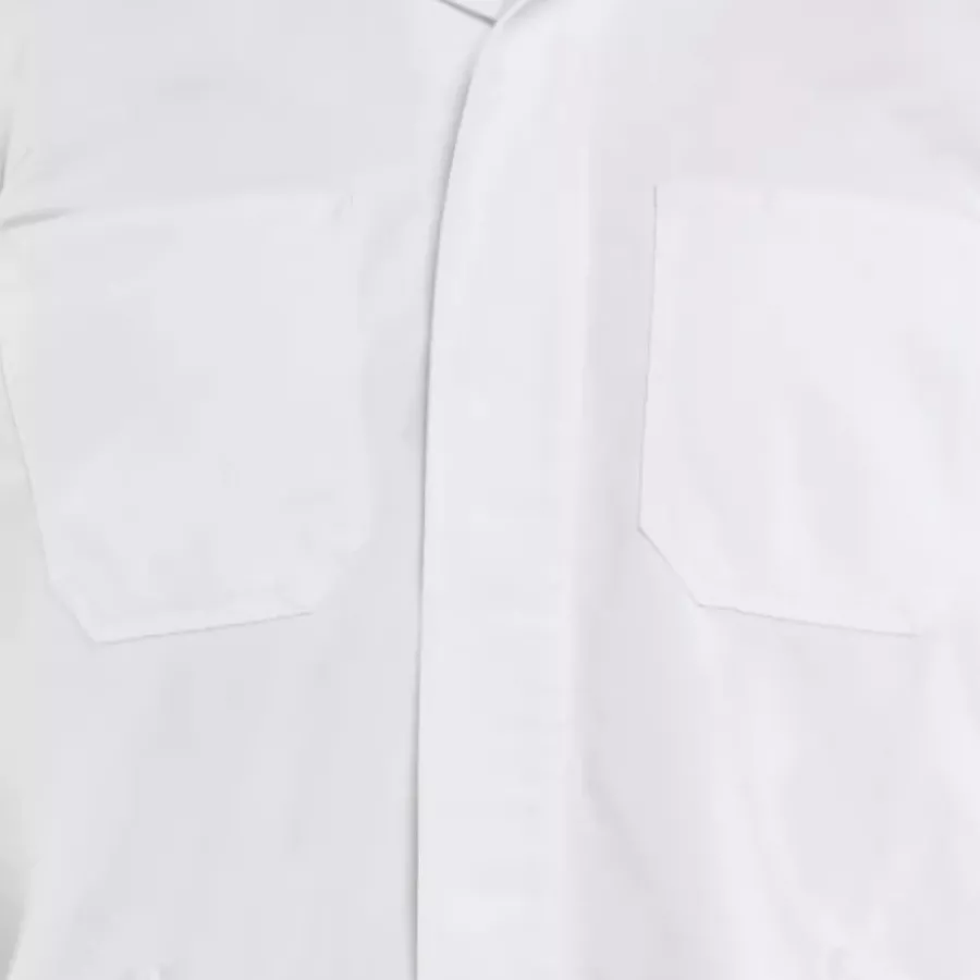 **Front Pockets** keep essential tools and notes conveniently within reach.