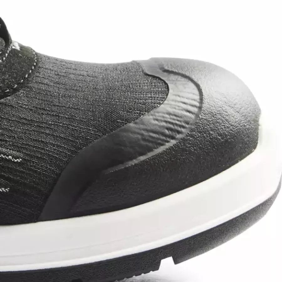 **Composite Toe Cap** gives you dependable protection while keeping the shoe comfortably lightweight.