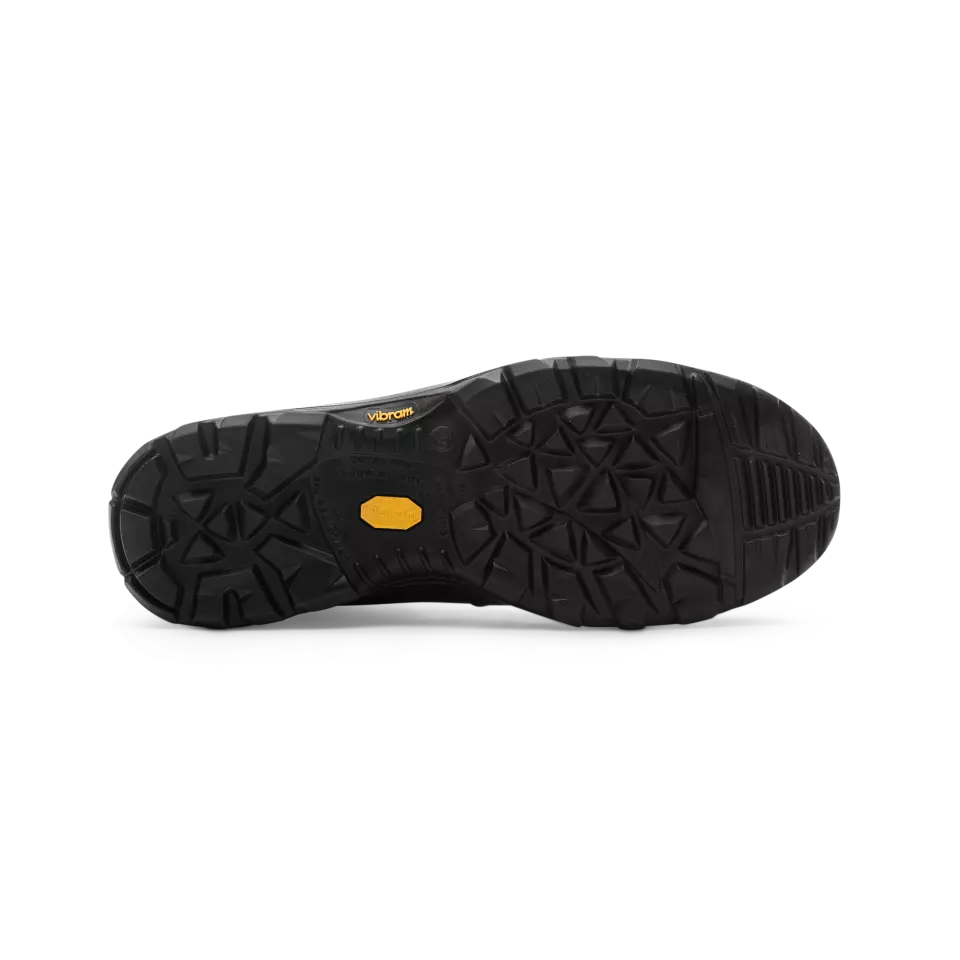 Outsole Properties · Oil Resistant feature highlight