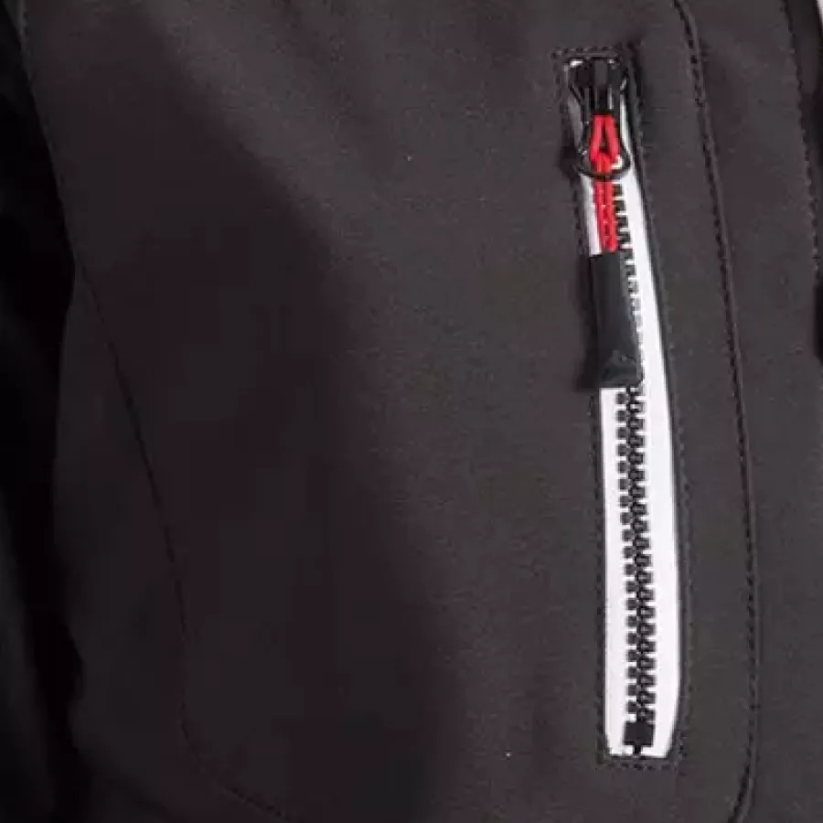 **Zipper Pockets** keep your essentials secure and easily accessible throughout the day.