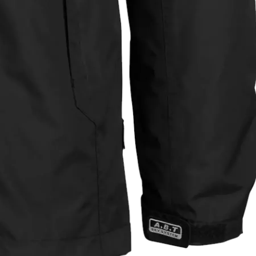 **Hook and Loop Adjustable Cuffs** allow a precise, comfortable fit that adapts easily to your movement.