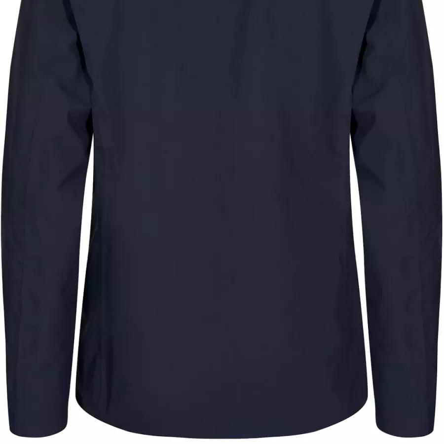 **Extended Back** provides extra coverage so you stay protected and comfortable on every move.