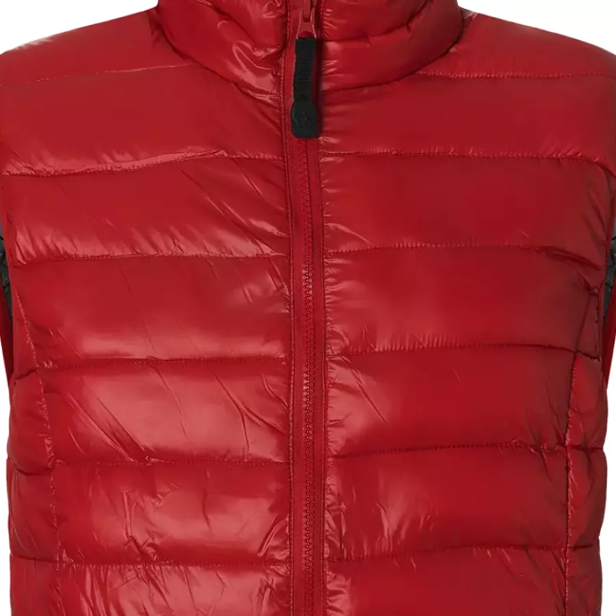 **Zipper Closure** allows quick, effortless layering while giving you a secure fit that feels just right all day.