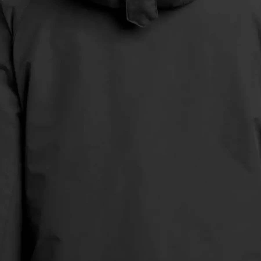 **Water Resistant Construction** keeps you comfortably dry so you can move through your day with confidence.