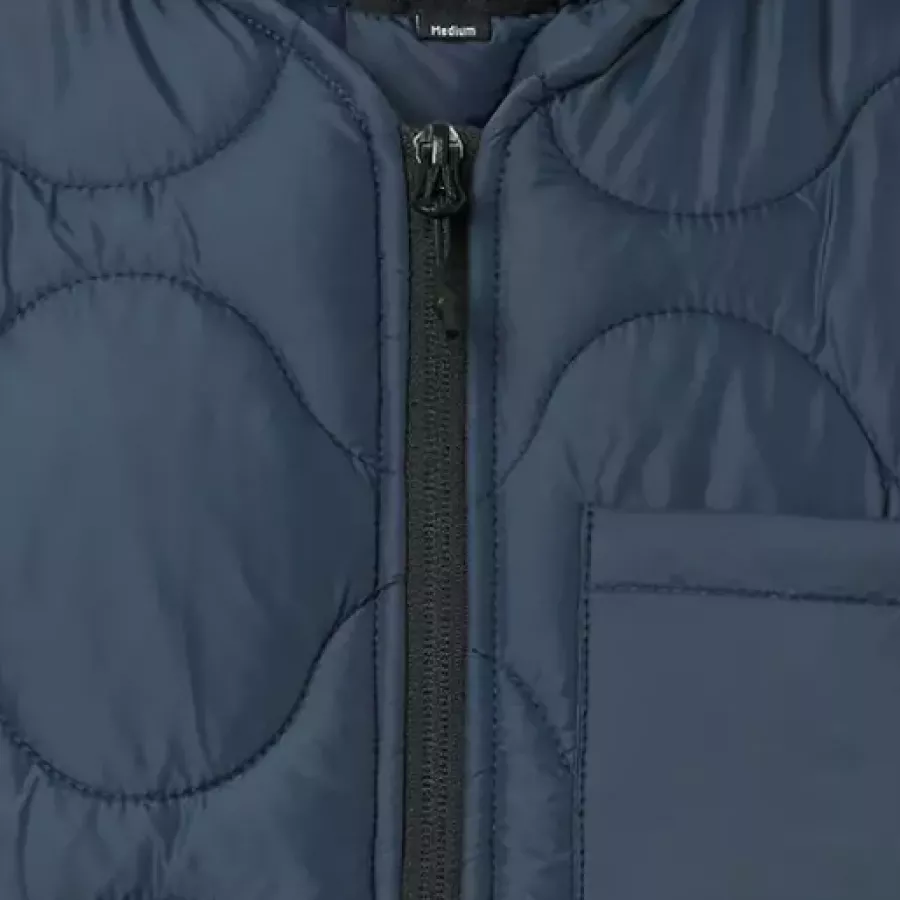 **Zipper Closure** offers smooth, easy fastening for adjustable comfort throughout the day.