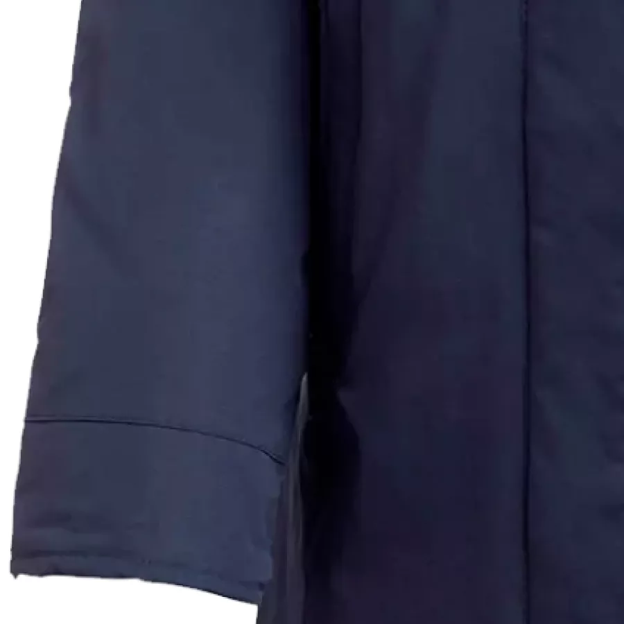 **Adjustable Cuffs** allow you to fine-tune the fit to seal in warmth and maintain all-day comfort on the move.