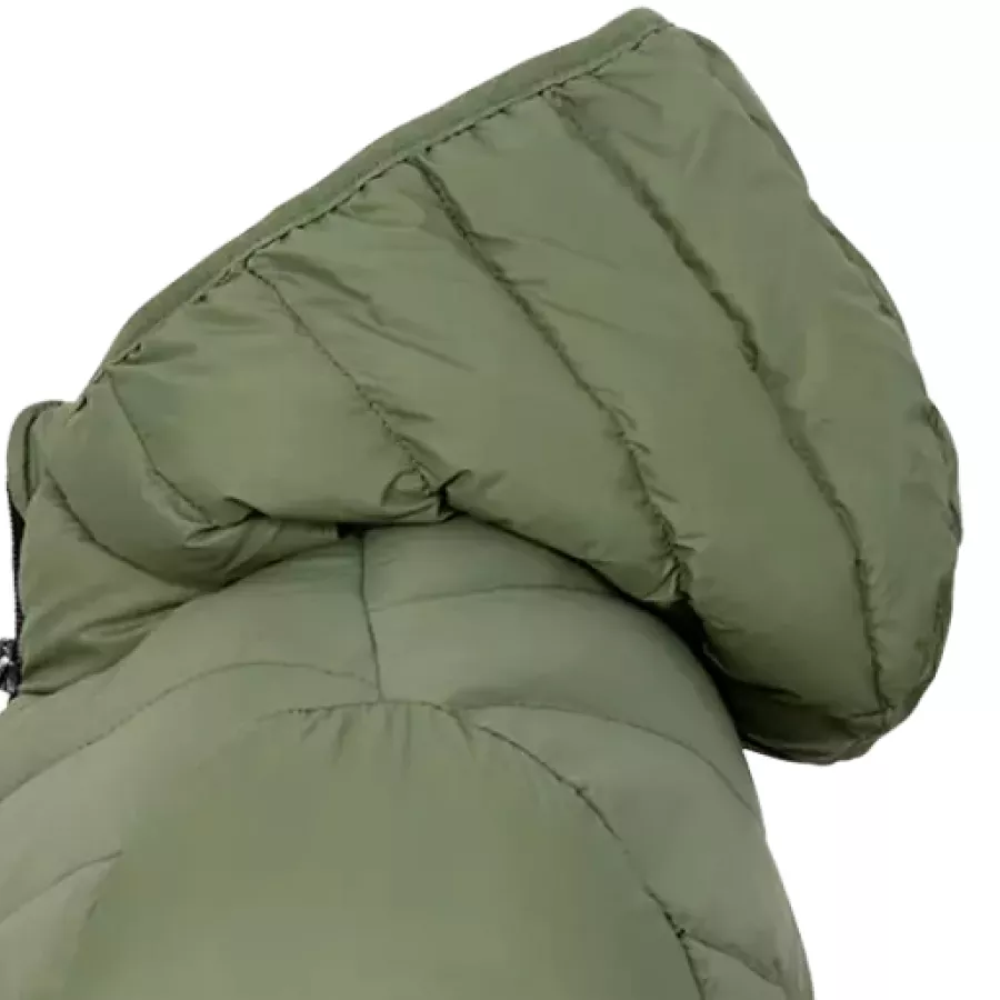 **Fixed Hood** offers reliable, ready-to-use coverage for added comfort in changing conditions.