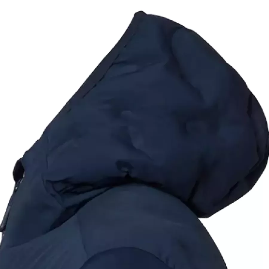 **Fixed Hood** offers dependable, always-ready coverage for added comfort in changing conditions.