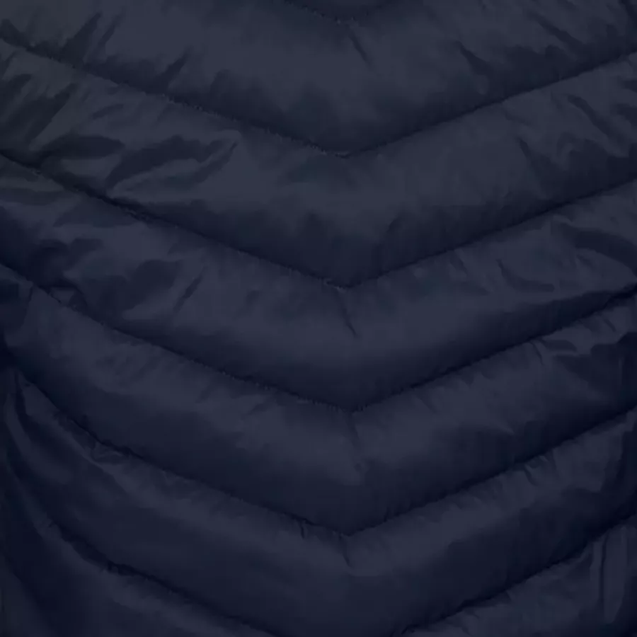 **Water Resistance Construction** helps you stay comfortably dry during light rain and damp workdays.