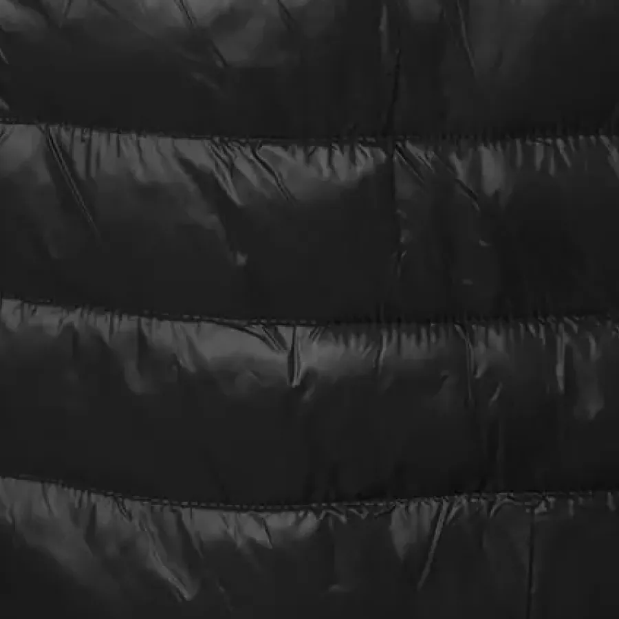 **Water Resistant Construction** helps you stay dry and comfortable through changing conditions on the job.