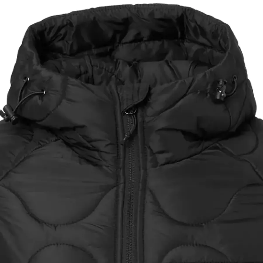 **Feste Kapuze** bietet zuverlässige Wärme und Komfort, wann immer Sie nach draußen gehen.