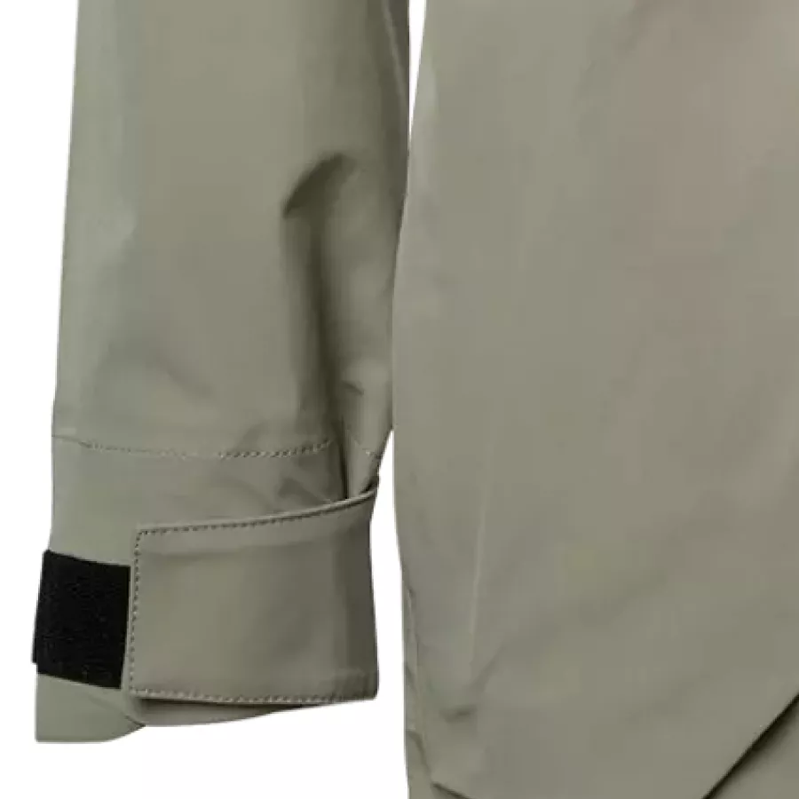 **Hook And Loop Cuffs** let you fine-tune the fit to seal in warmth and stay comfortable all day.
