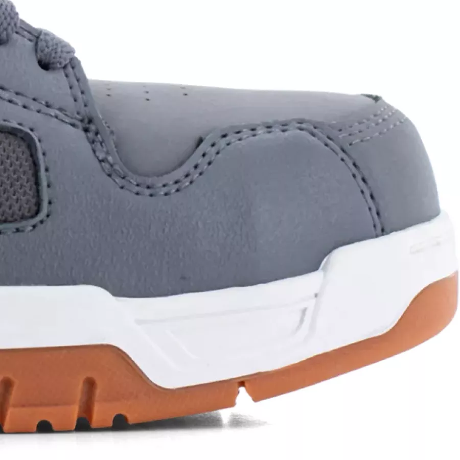 **XTR® Composite Toe Cap** gives you lightweight yet robust protection so you can stay confident on the job.