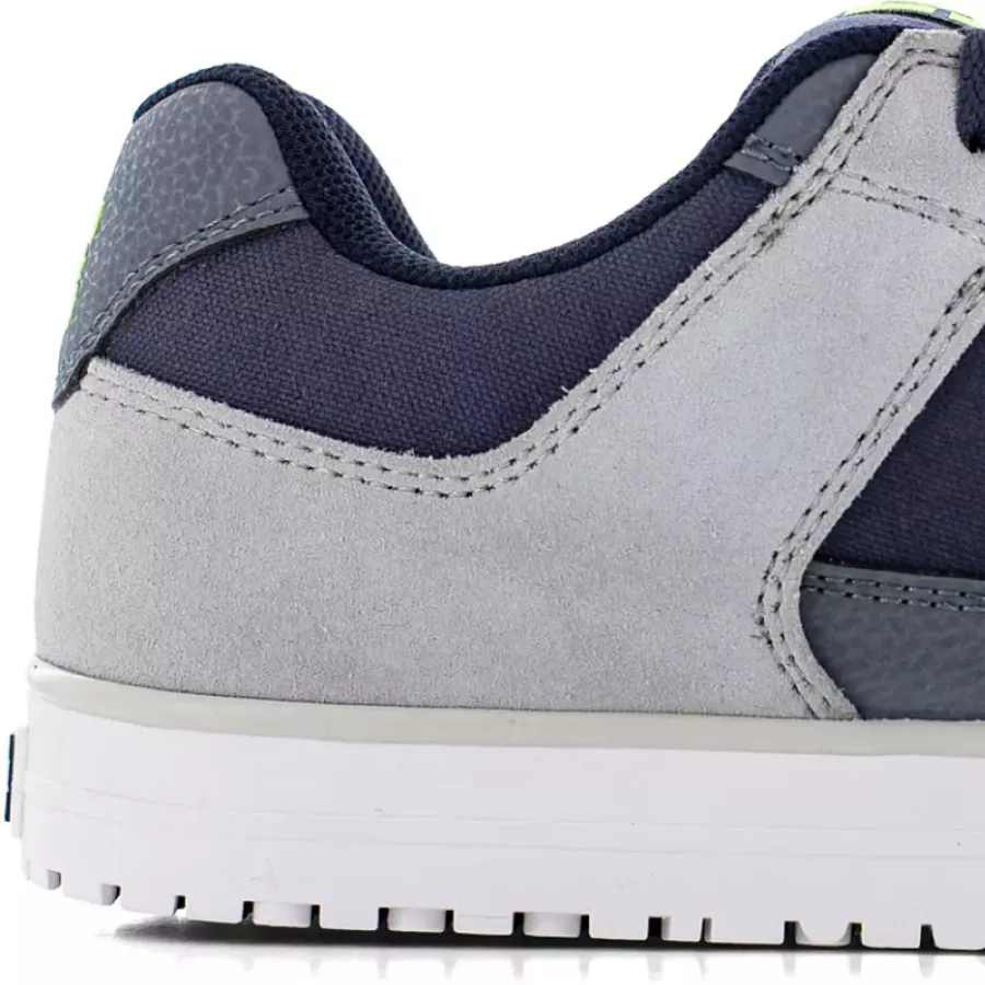 **Anti-Perforation Insert** shields your feet from sharp objects so you can move with peace of mind.