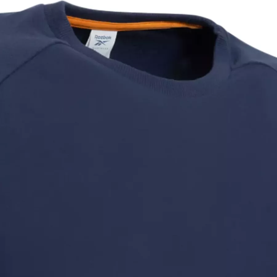 **Round Collar** delivers a clean, timeless look that feels comfortable all day.