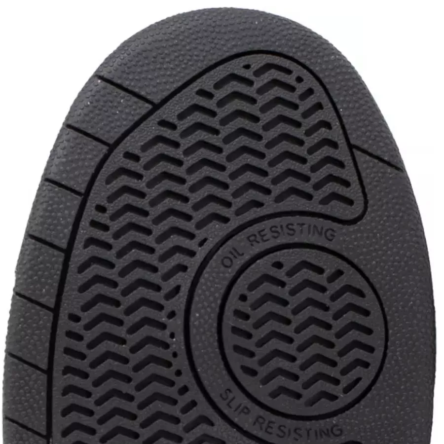 Die rutschhemmende Laufsohle bietet zuverlässigen Halt und Stabilität auf rutschigen oder unebenen Untergründen.