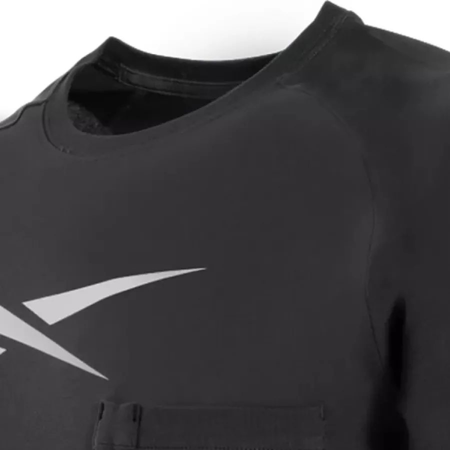 **Rundhalsausschnitt** bietet eine klassische, bequeme Passform, geeignet für den Alltag.