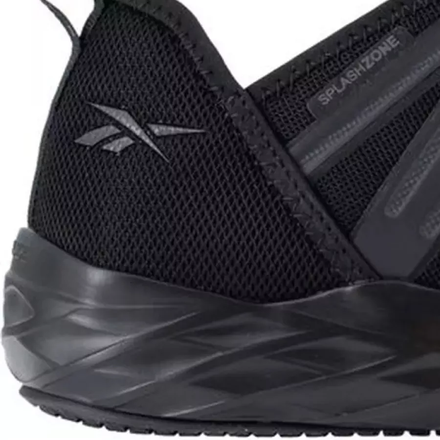 **Energieaufnahme** reduziert die Stoßeinwirkung und Ermüdung der Füße für verbesserten ganztägigen Komfort.