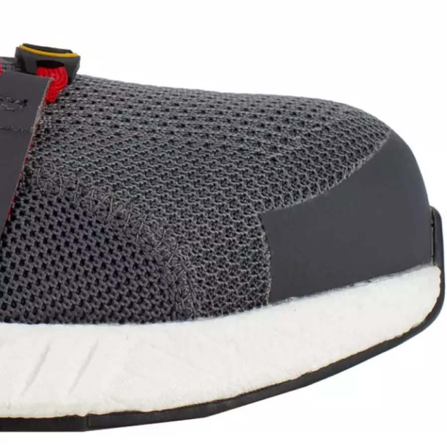 **Composite Toe Cap** provides reliable protection while keeping the shoe lightweight and comfortable.