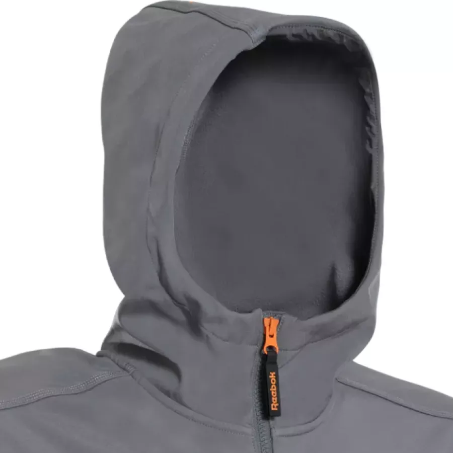 **Feste Kapuze** bietet beständigen Schutz vor Wind und leichtem Regen.