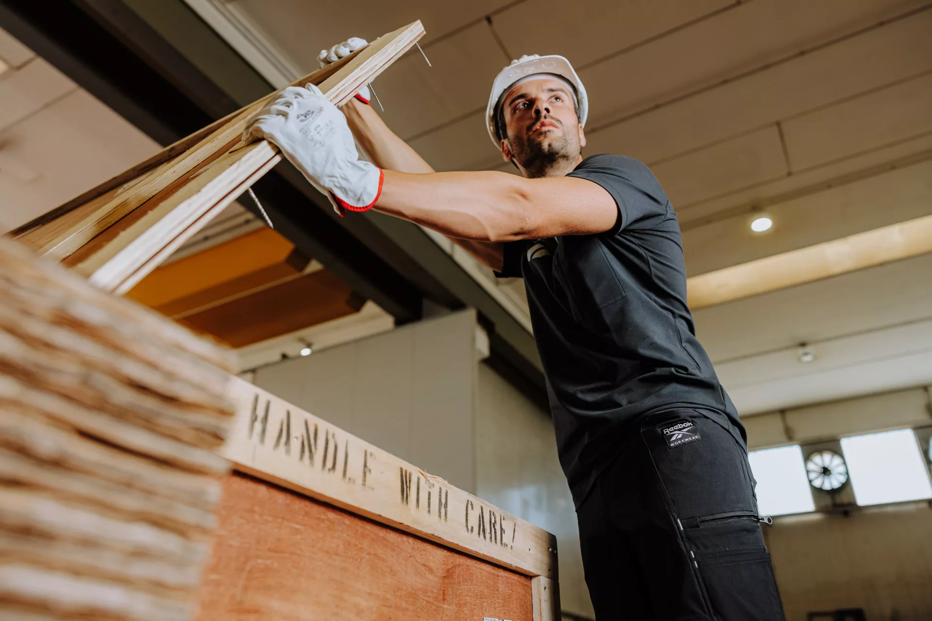 Reebok RB003TBLK1, Vector Herren Strick-T-Shirt, Schwarz, image 4