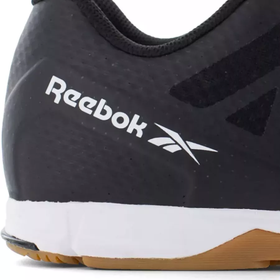 **Anti-Perforation Insert** protects against sharp objects underfoot without sacrificing flexibility.