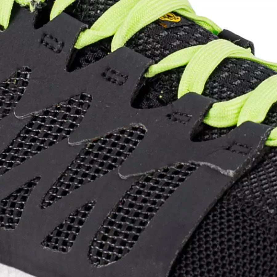 **Composite Toe Cap** provides reliable protection while keeping the shoe lightweight and comfortable.