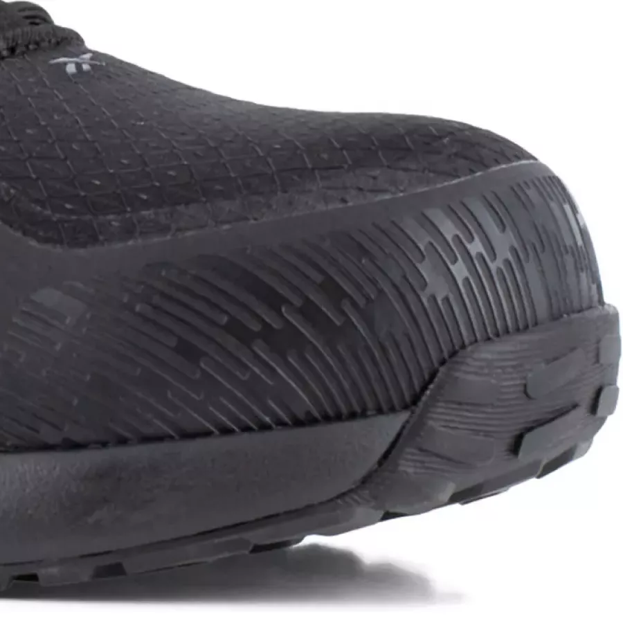 **Composite-Zehenschutzkappe** bietet zuverlässigen Schutz und hält die Schuhe leicht und agil.