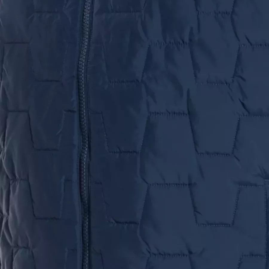 **Wind Protection** keeps you comfortable by blocking chilly drafts.