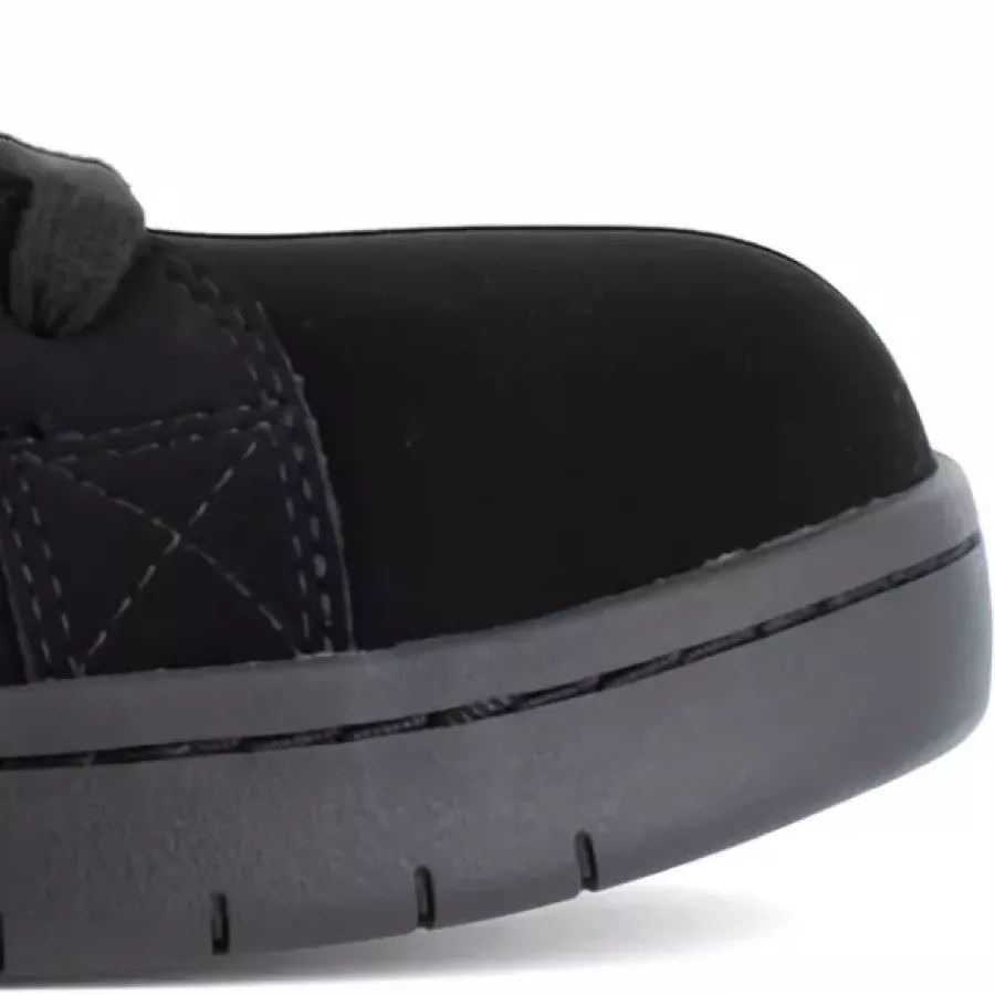 **Composite Toe Cap** protects your feet while keeping the shoes lightweight for all-day comfort.