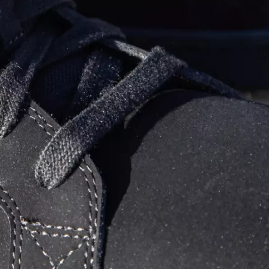 **Highly Breathable** ensures your feet stay cool and dry during long workdays.